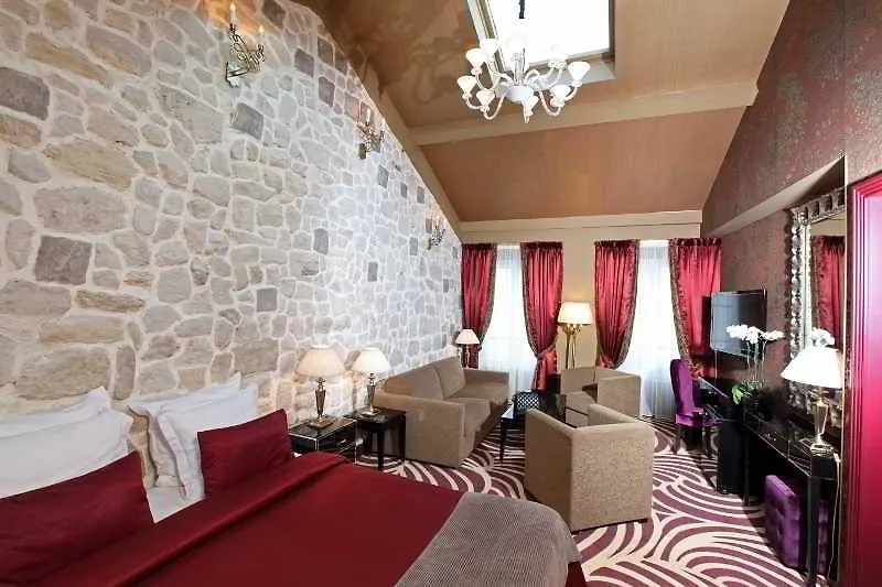 Hotel Hôtel du Beaumont Paris