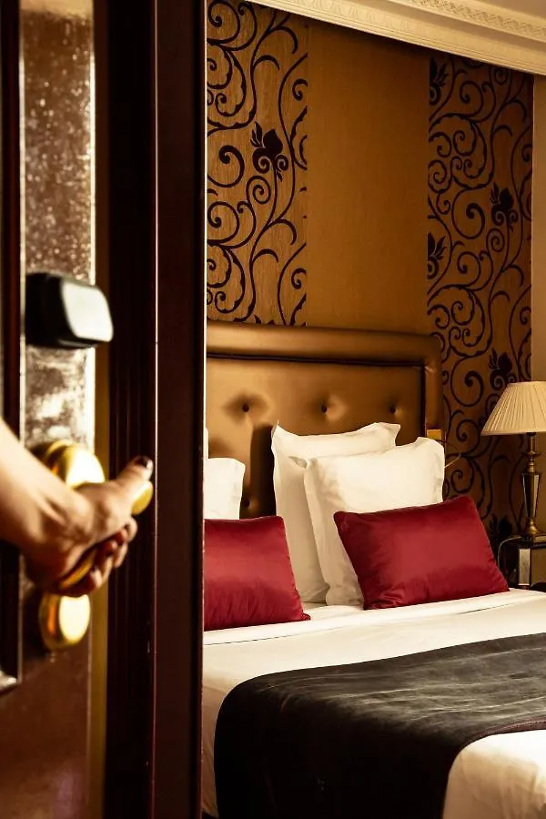 Hotel Du Beaumont Paris France