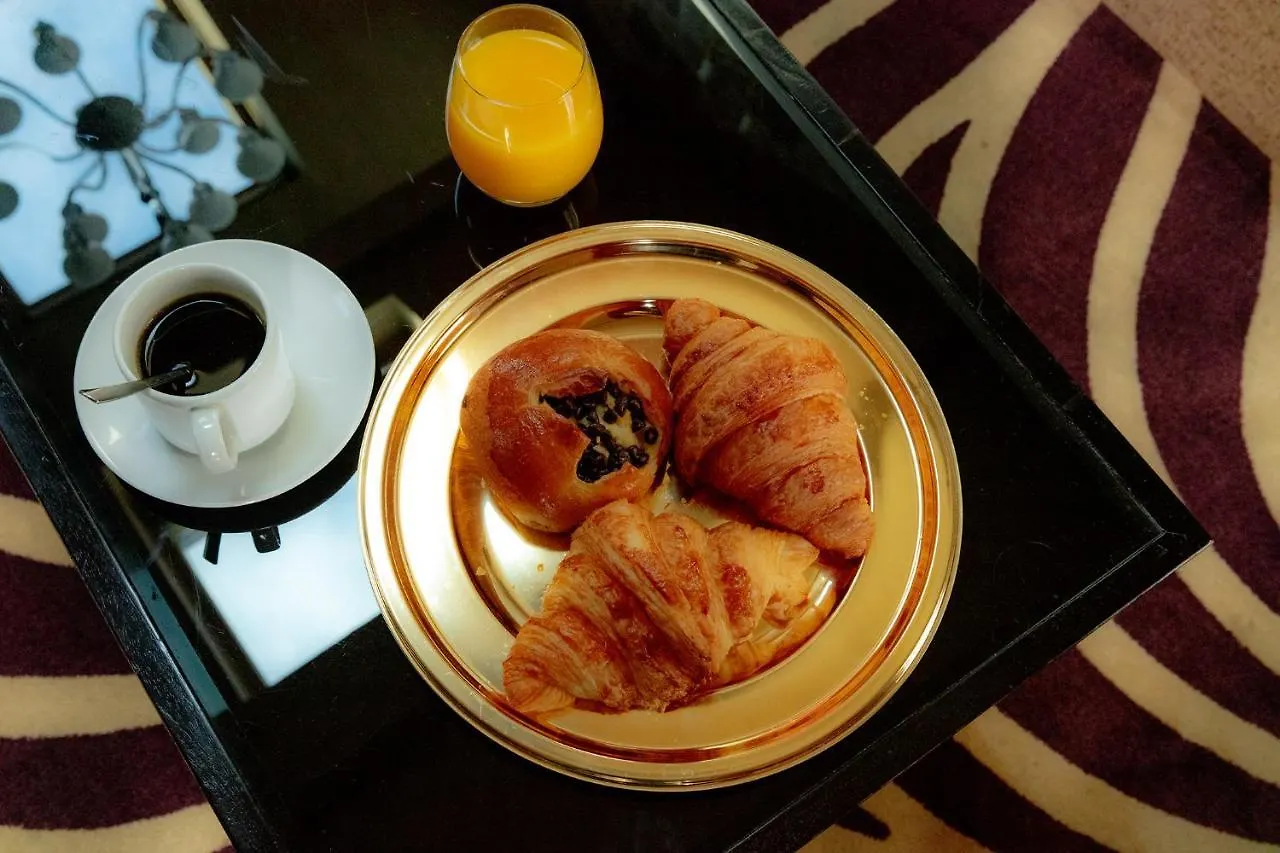 Hotel Du Beaumont Paris