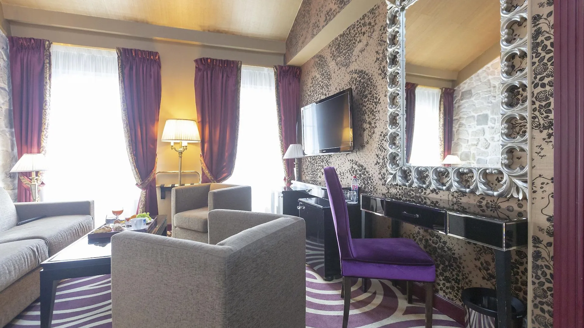 Hotel Du Beaumont Paris
