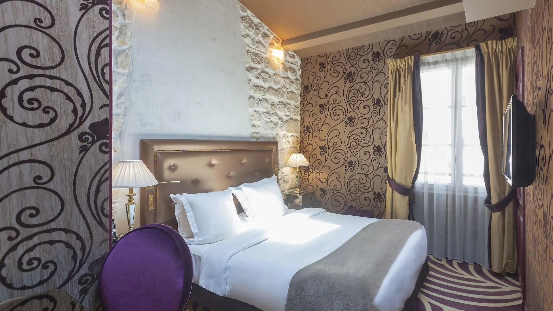 ****  Hotel Du Beaumont Paris France