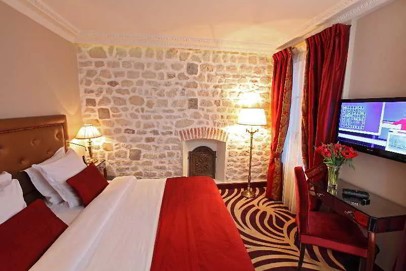Hotel Du Beaumont Paris